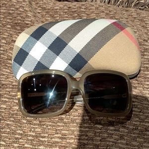 Burberry sunglasses